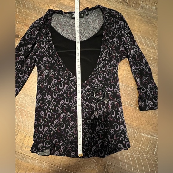 Black and Purple Women's Top 3/4 Sleeve Top Swirl Print Petite Small - Picture 4 of 6